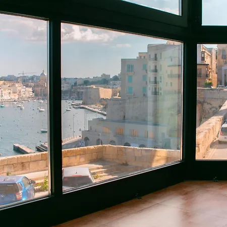 Apartment Grand Harbour View *