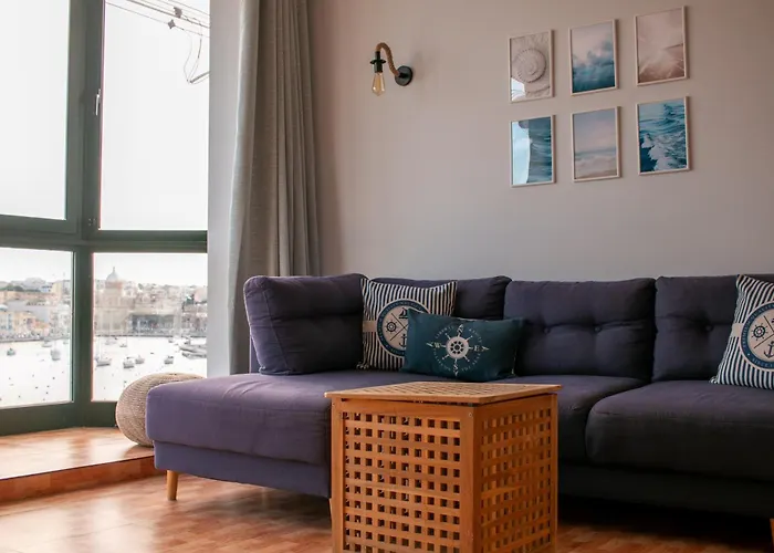 Grand Harbour View Апартаменты Биргу